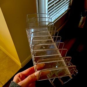 Acrylic organizer with 9 slots